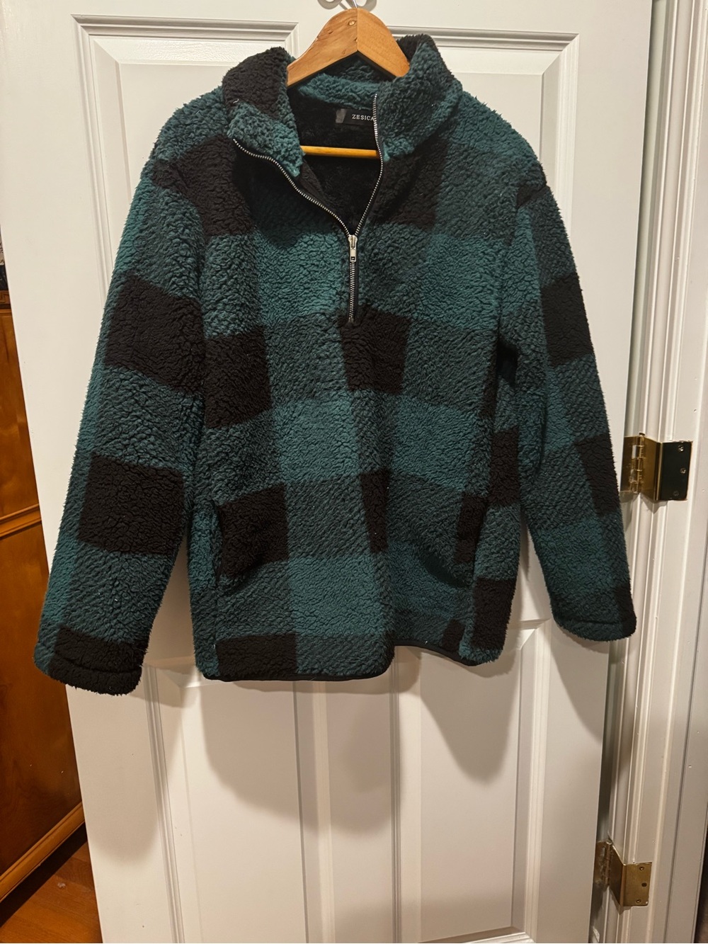 Zesica Woman’s Teal & Black Sherpa Quarter-Zip Jacket